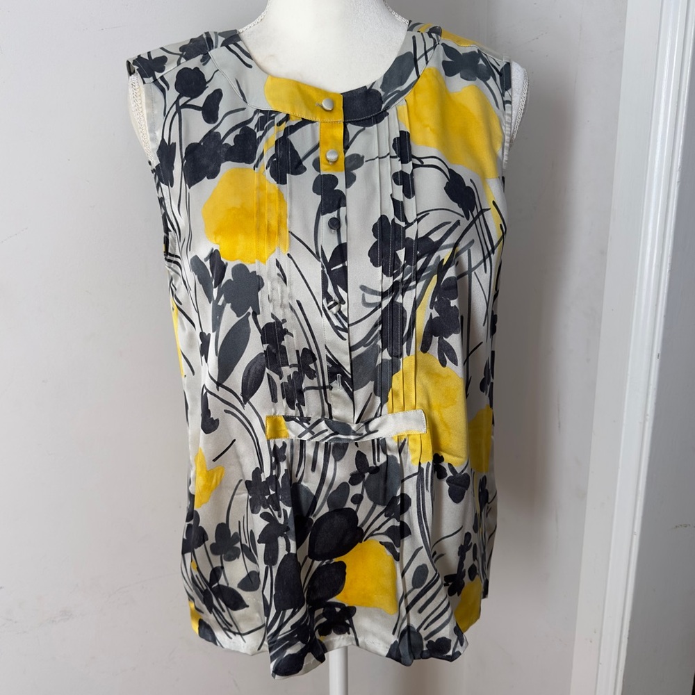 Weill Paris 100% silk sleeveless blouse